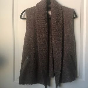Women’s Sweater Vest